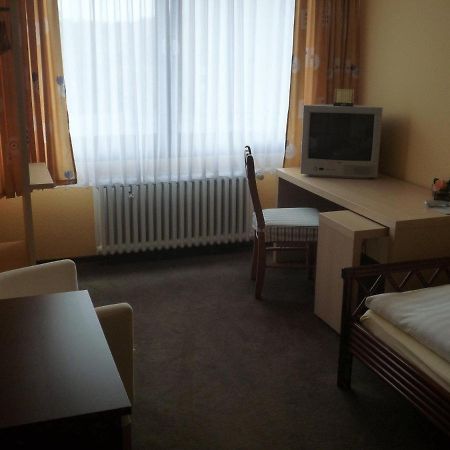 Center Hotel Gutersloh Room photo